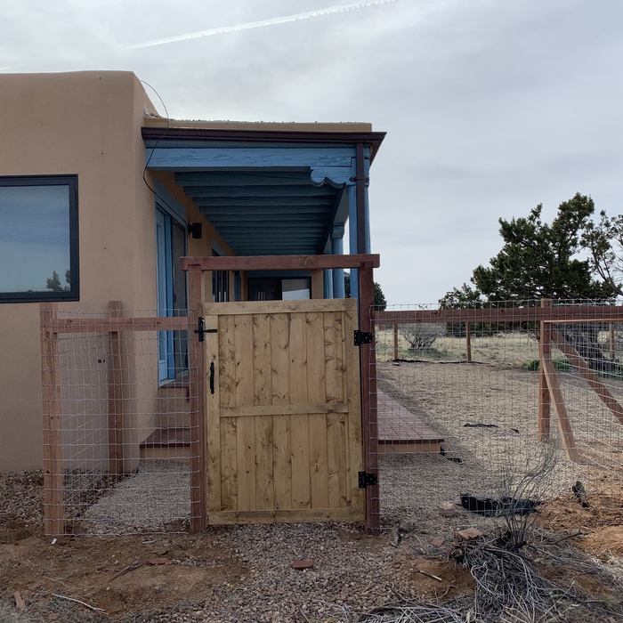 Hf with t&g gate