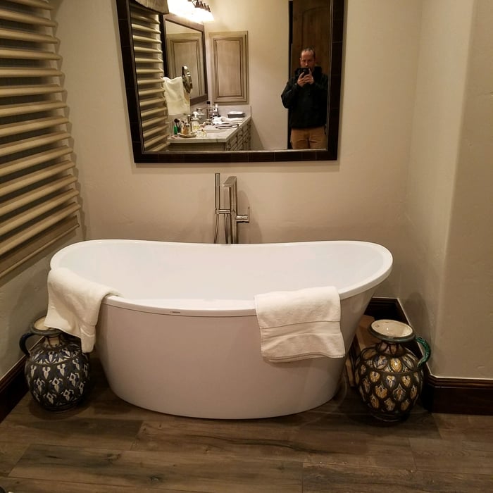 Master Tub