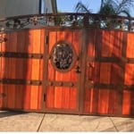 Gate