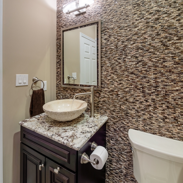 1/2 Bath
