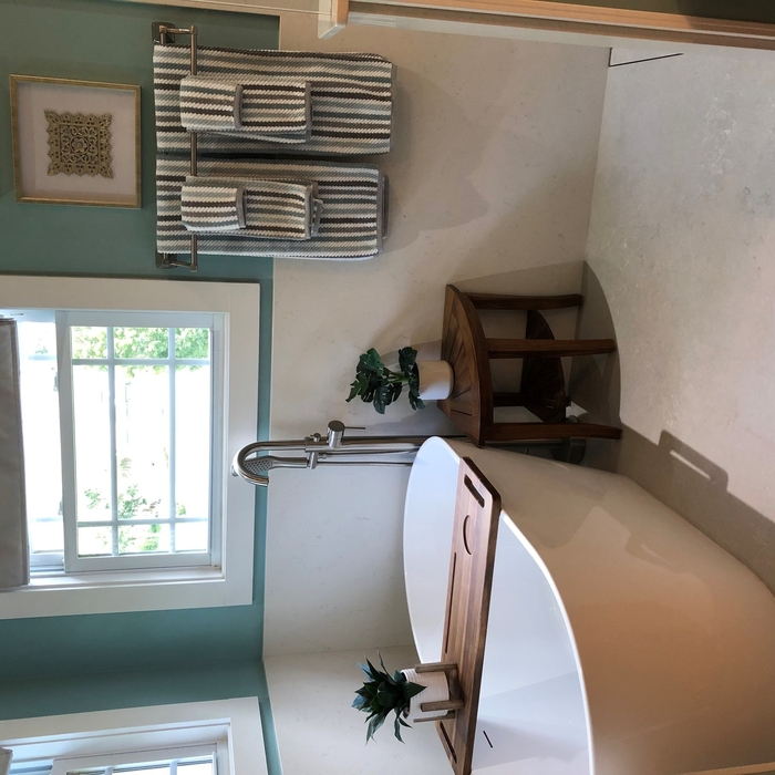 Free standing tub