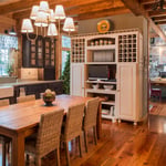 Gourmet Eat-in Kitchen
