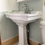 Pedestal Sink