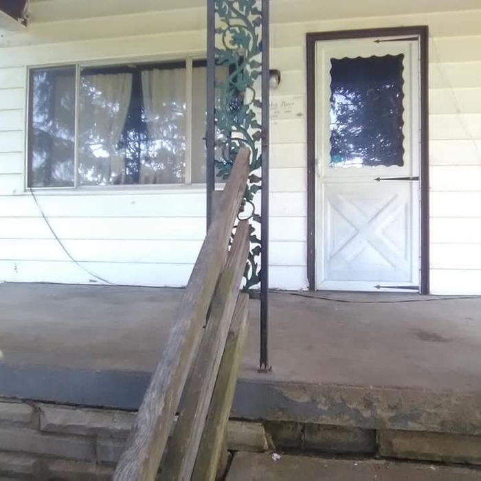 Front porch before pic