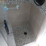 Shower kit floor and Glassdoor
