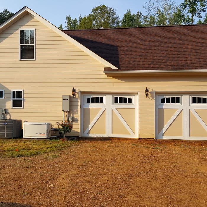 Door Link - Carriage Creek - 9 x 7 Almond