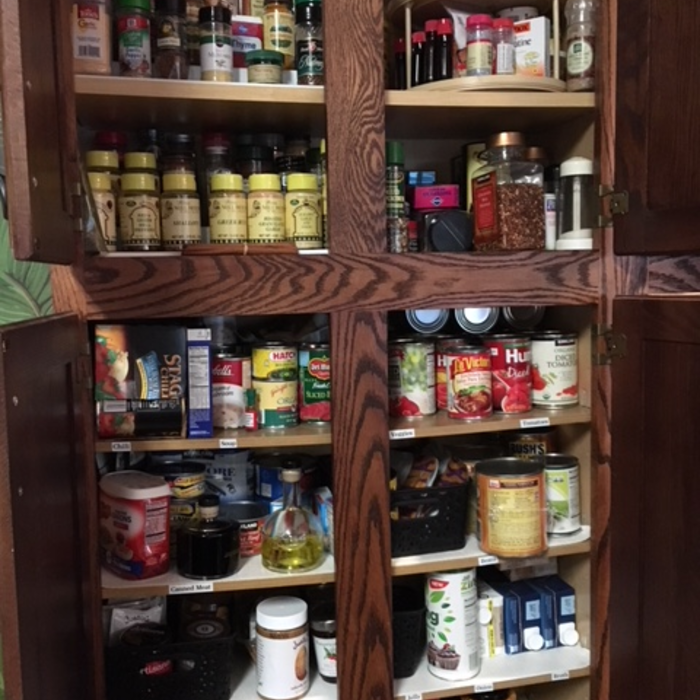 Organizing.Pantry