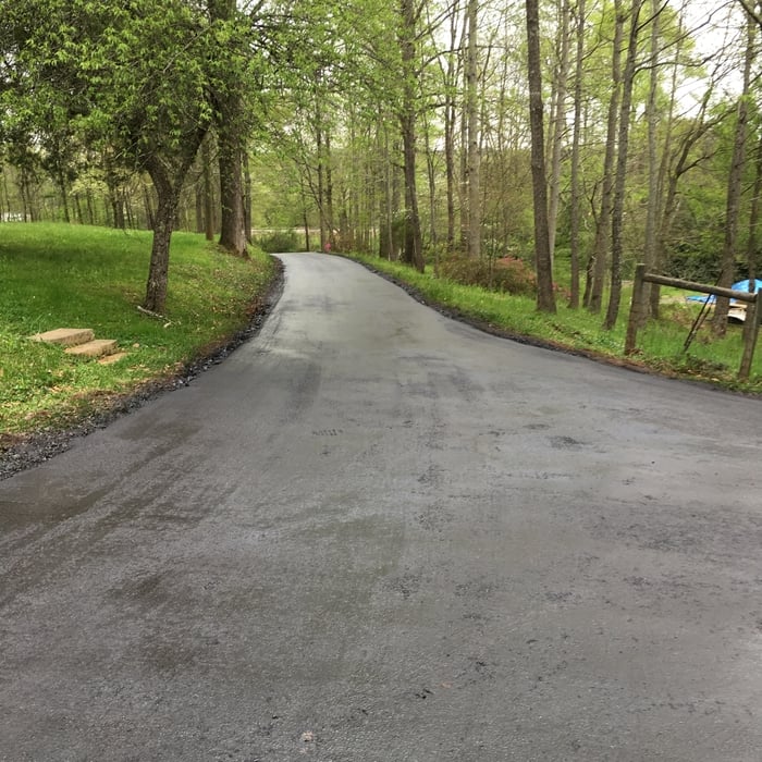 Paving seal coat work