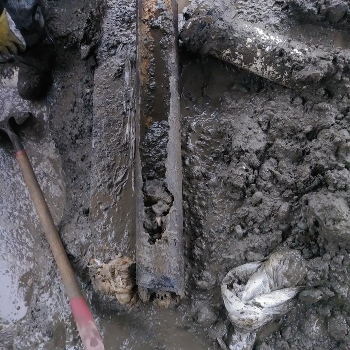 Bad sewer pipe