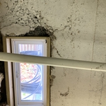 Exposed honeycomb in foundation