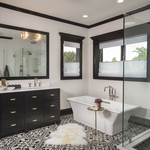 Black & White Bathroom