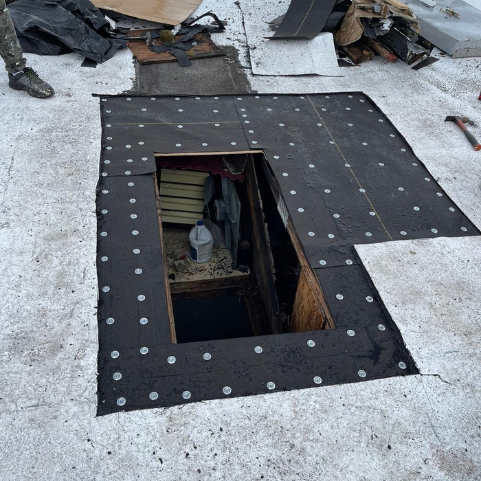 Flat roof hatch replacement