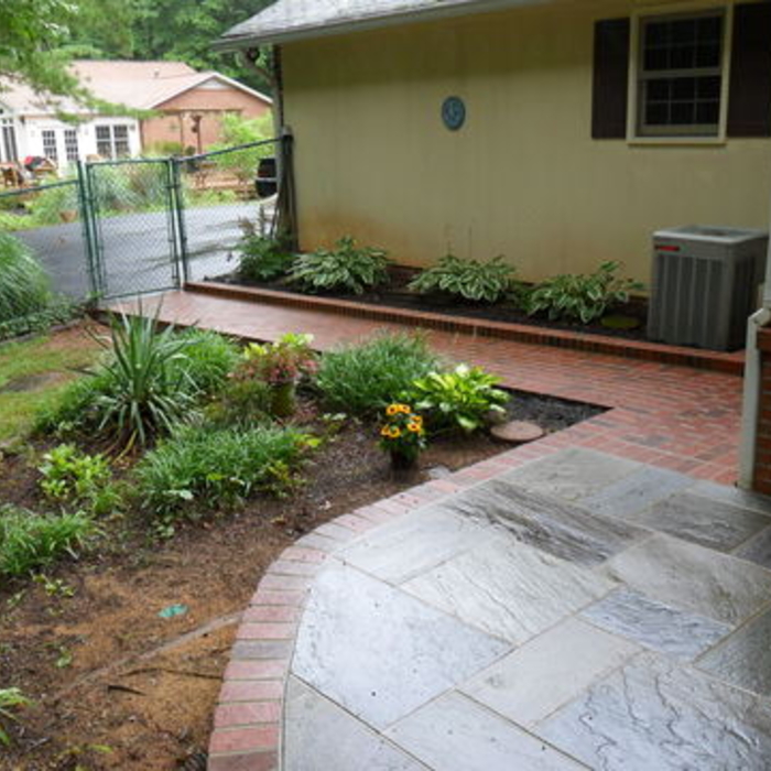 patio with walkway