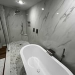 Kitchen & Bathroom