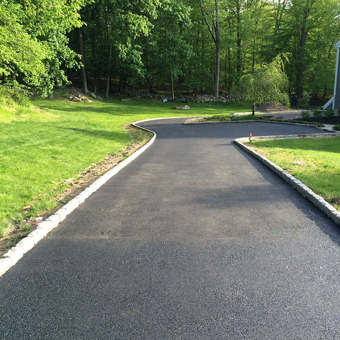 ASPHALT & BLACKTOP