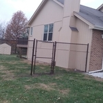 6' board on board fence_f