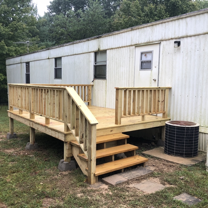 Mobile home deck