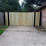 Gate with side panels
