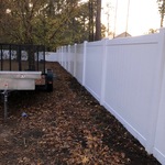 Privacy vinyl fence