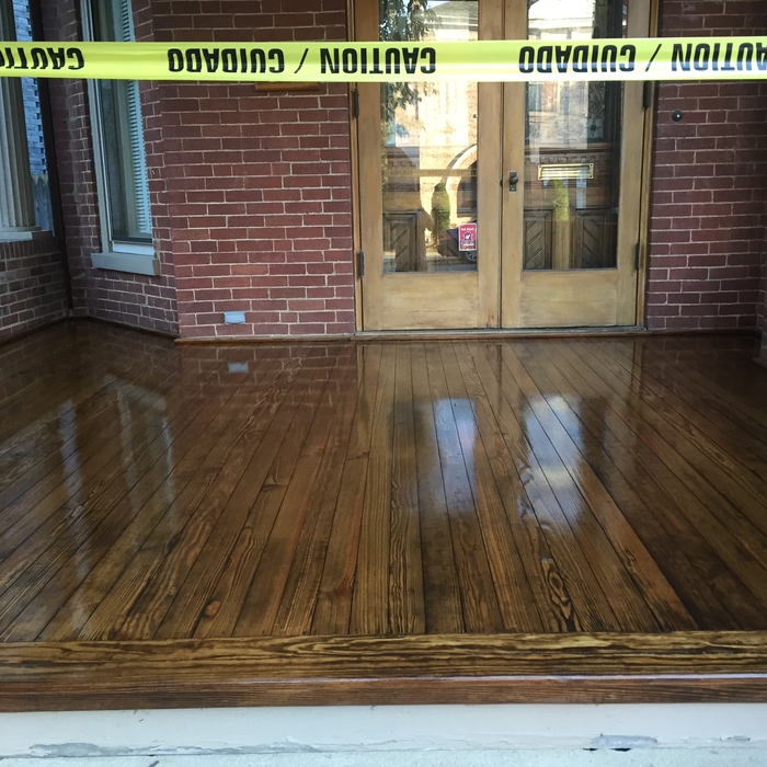 Outdoor (covered) porch