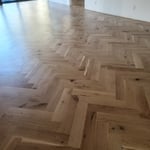 Natural herringbone