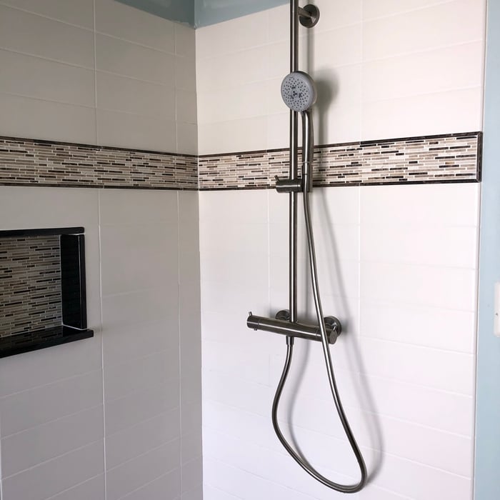 Exposed shower system