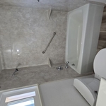 Tub/ Walls