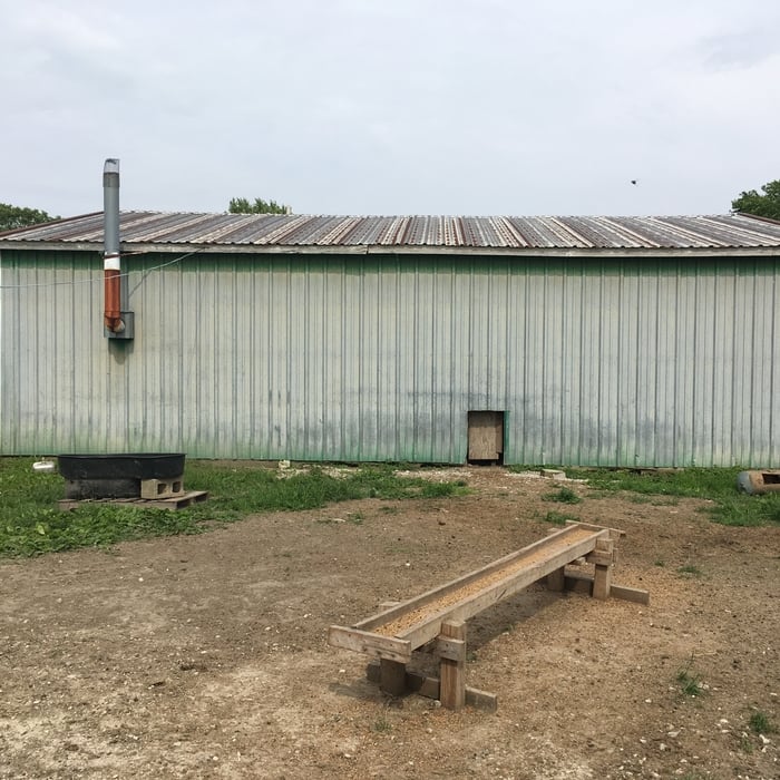 Barn/greenfeild