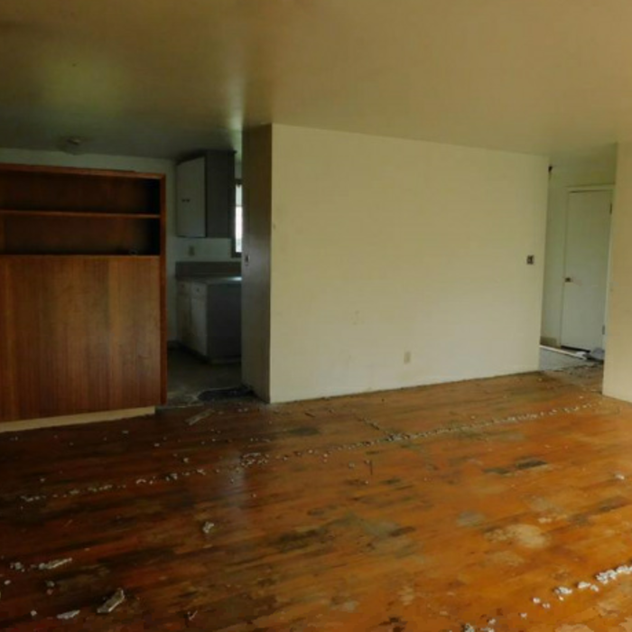 18th Ave: Living Room/Dining Room