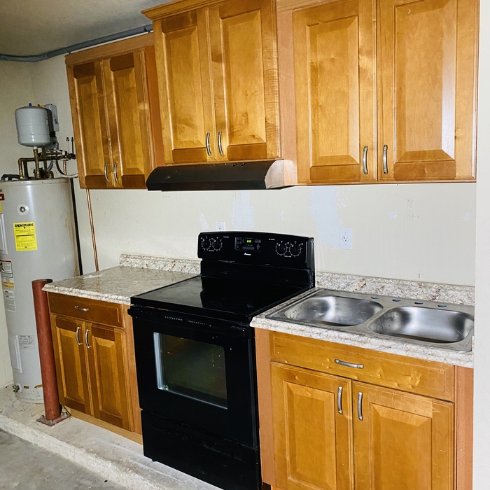RIGHT SIDE GARAGE KITCHEN