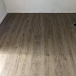 Laminate flooring g