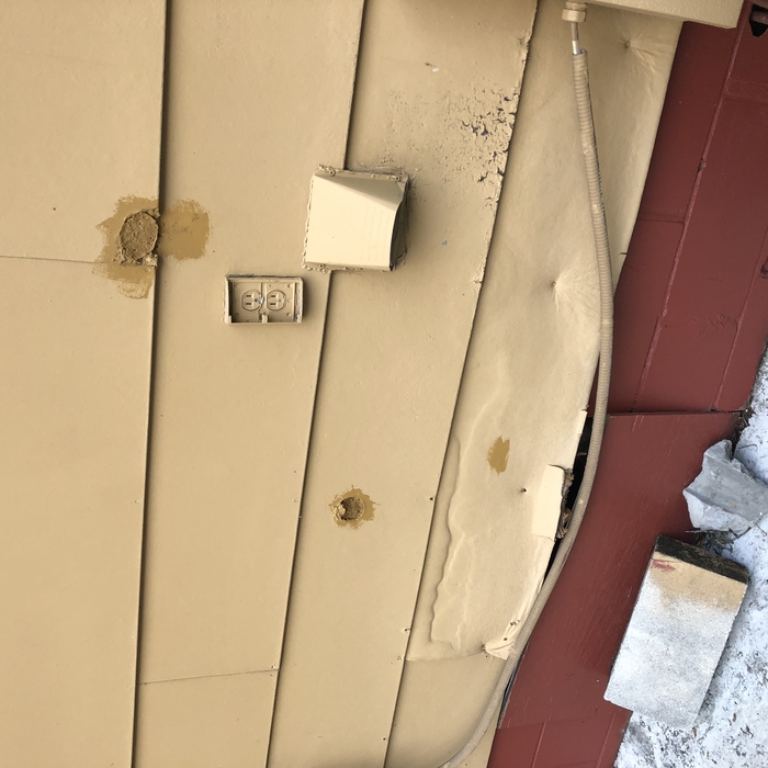 patches of paint on suffit