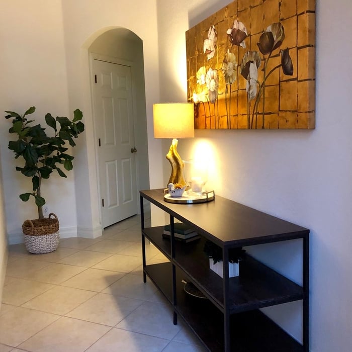 Modern, Traditional and a touch of elegance !