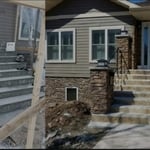 Front entry way / porch