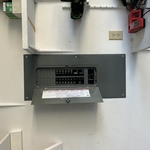 New 200 Amp Electrical Panel.