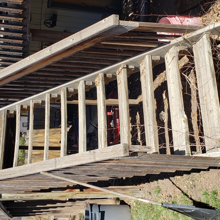 The stairs before on the deck