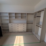WALK IN W DESK