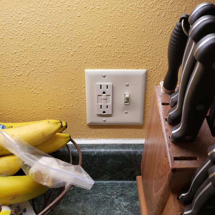 New GFCI recept with Switch
