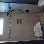 Frameless shower door