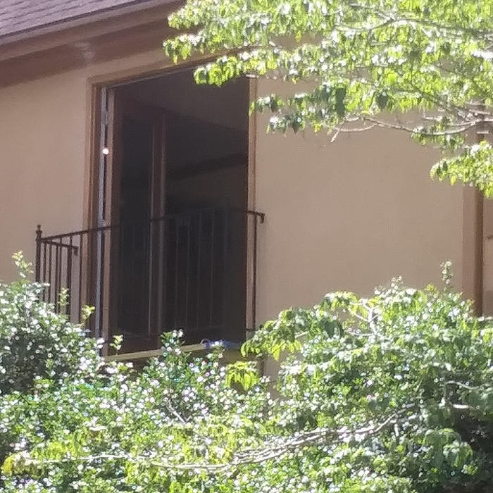 Balcony rail