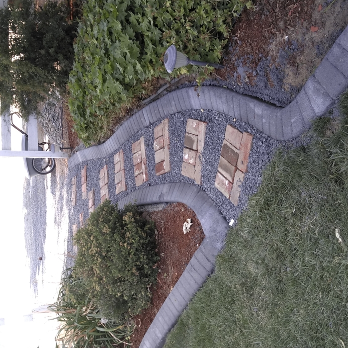 Landscape curbing and Pavers