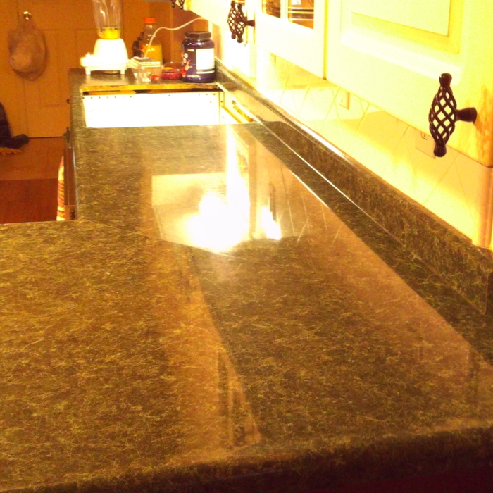 Mottled green laminate