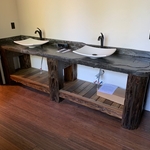 Pecky ceder Vanity