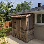 Outdoor Rustic pool bath