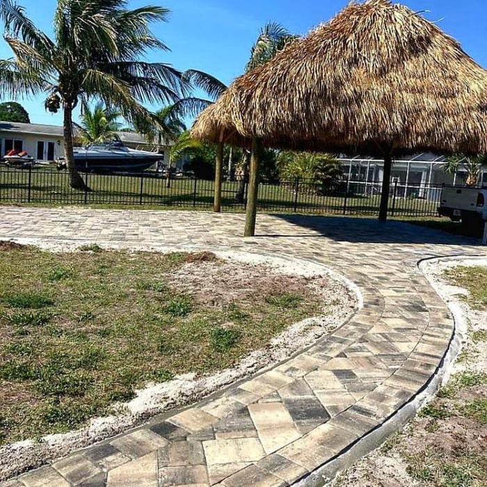 Tiki Hut Patio