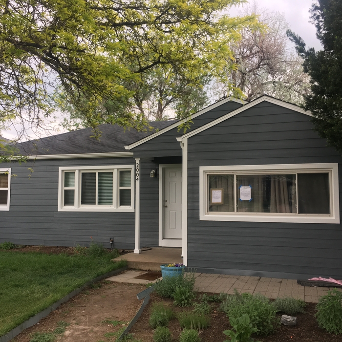James Hardie Siding with Sherwin Williams Paint