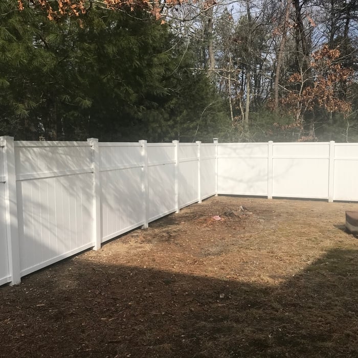 Vinyl Fence Installation - Side/Back