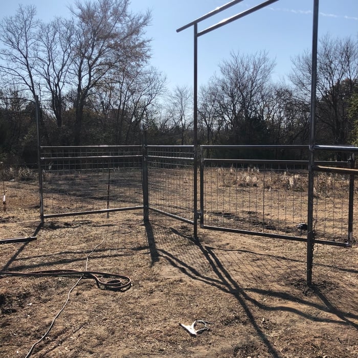 Entry way and gate for pipe fence