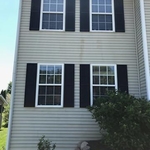 Vinyl siding and window detailing