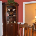 corner cupboard/cabinet